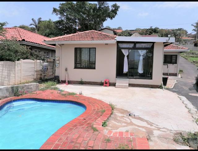 3 BEDROOM HOUSE FOR SALE IN BLUFF